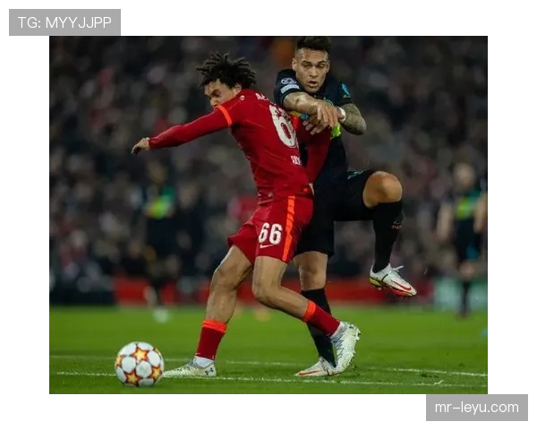 巴斯托尼与范戴克：出球能力差异与防守风格背后的战术逻辑